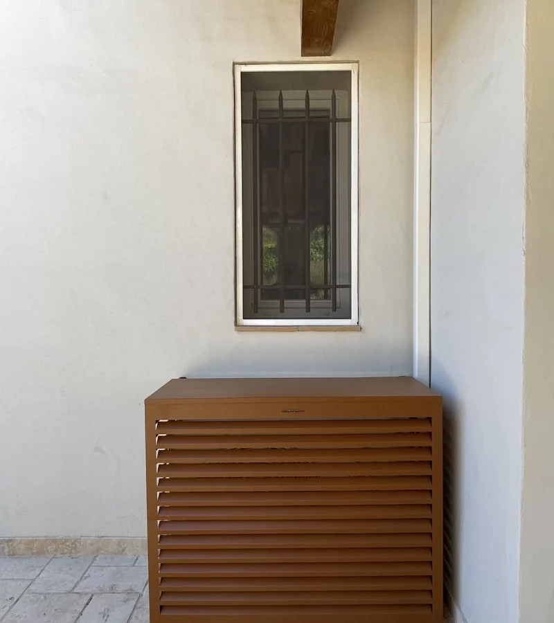 Groupe extérieur avec cache groupe