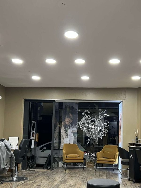 éclairage salon de coiffure